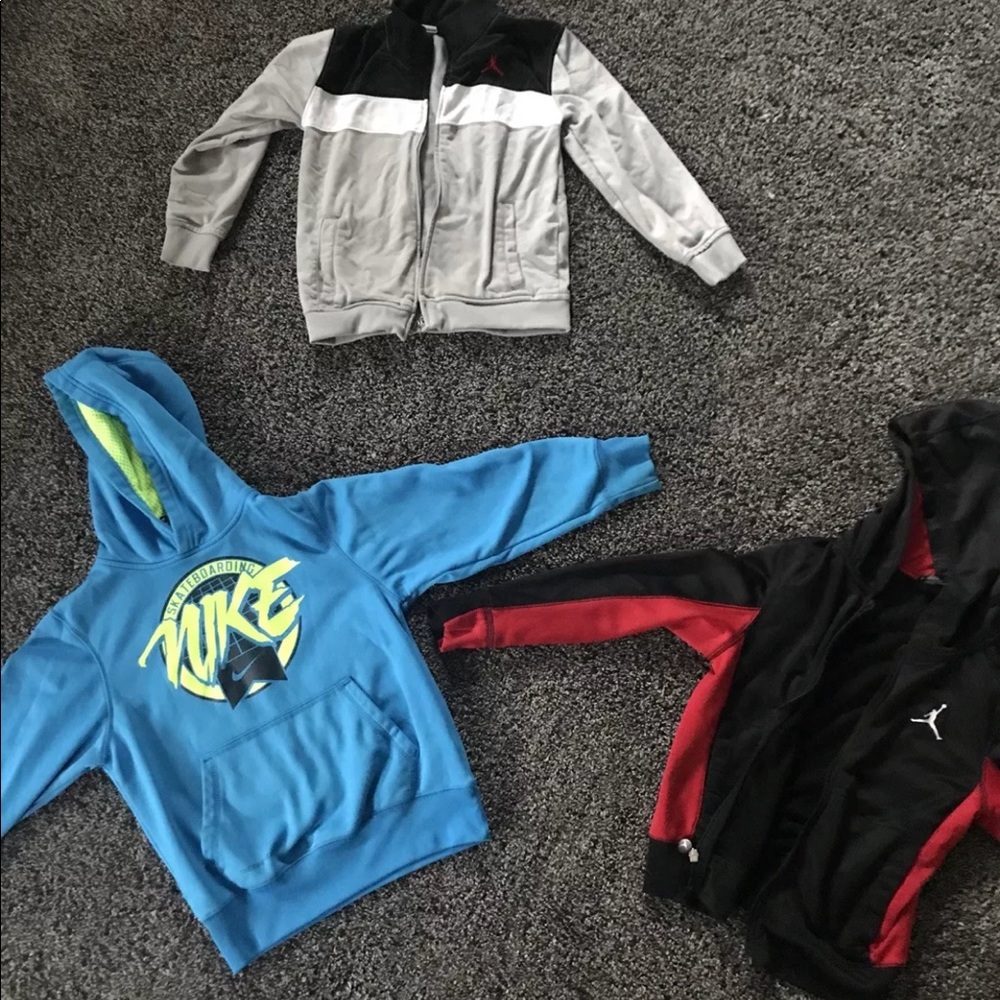 Lot of boys hoodies size Small.